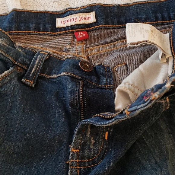 Distressed Dark Blue Tommy Jeans - Picture 14 of 16